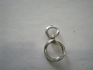 Підвіски металеві