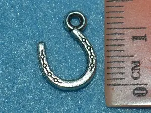 Підвіски металеві