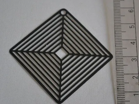 Підвіски металеві