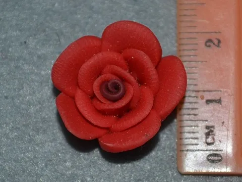 Троянда фімо