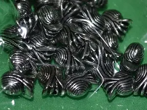 Намистини пластикові