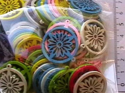 Підвіски дерев'яні