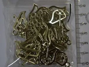 Підвіски пластикові