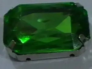 Камінь в оправі