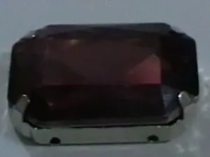 Камінь в оправі