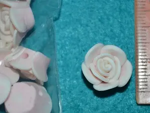 Троянда фімо