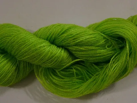 Нитки акриловые