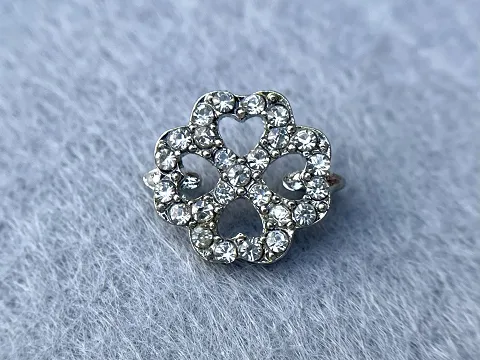 Розділювач Конюшина