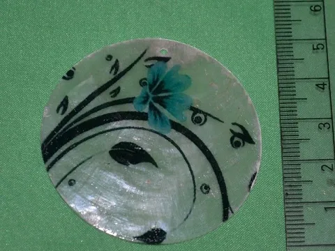 Підвіска з перламутру