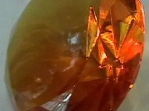 Кристал конуссний