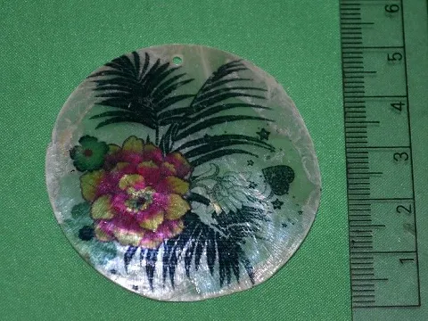 Підвіска з перламутру