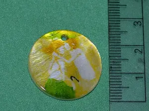 Підвіска з перламутру