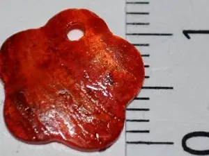 Підвіска з перламутру