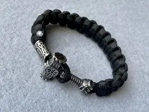 Браслет із паракорду 