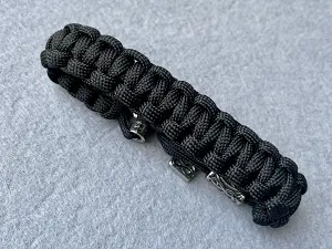 Браслет із паракорду 