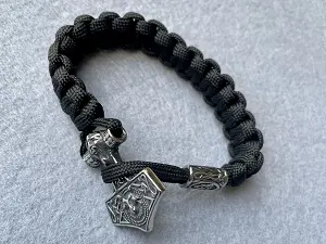 Браслет із паракорду 