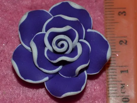 Троянда фімо