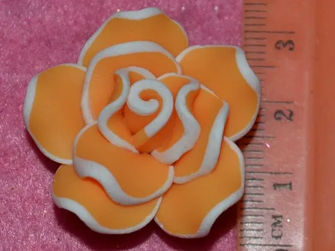 Троянда фімо