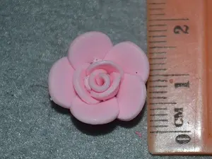 Троянда фімо