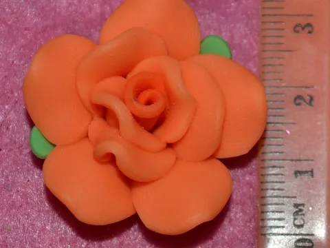 Троянда фімо