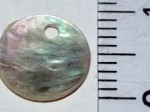 Підвіска з перламутру