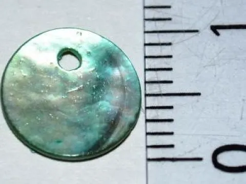 Підвіска з перламутру