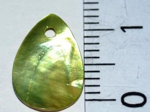 Підвіска з перламутру