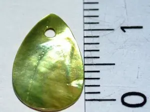 Підвіска з перламутру