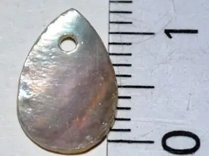 Підвіска з перламутру