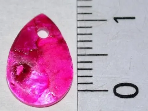 Подвеска из перламутра