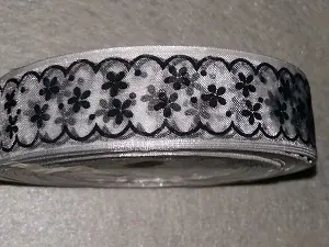 Стрічка органза "Квітка" -2.5см