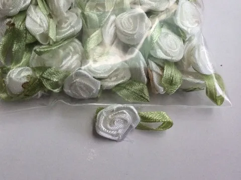 Атласна трояндочка