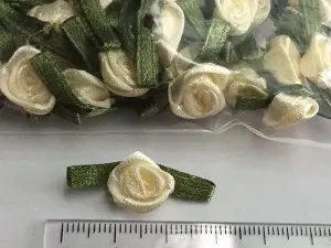 Атласна трояндочка