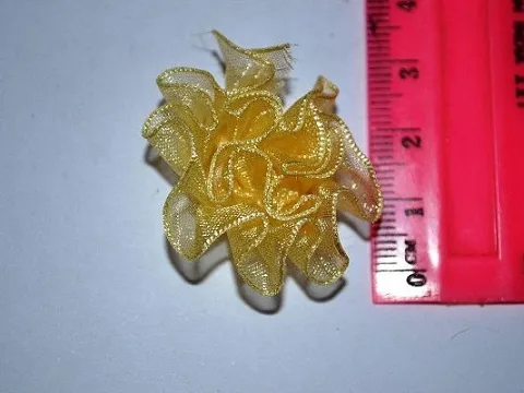 Цветок из органзы