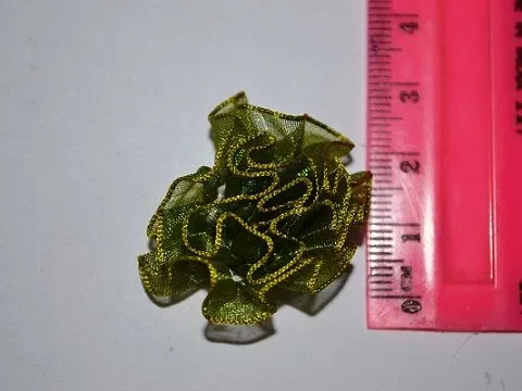 Квітка з органзи