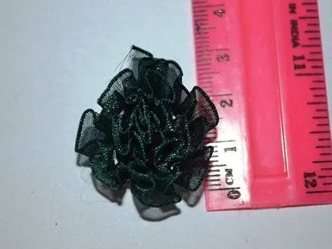 Квітка з органзи