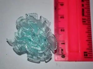 Квітка з органзи