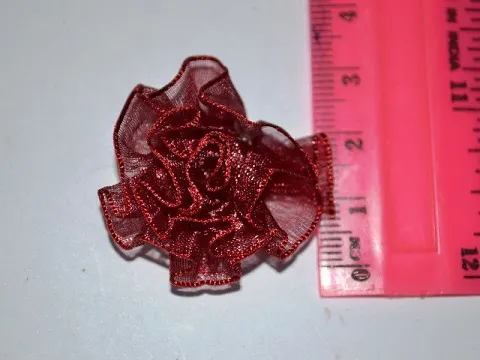 Цветок из органзы