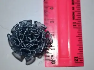 Квітка з органзи