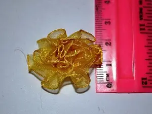 Квітка з органзи