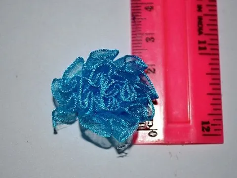 Цветок из органзы