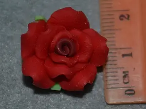 Троянда фімо