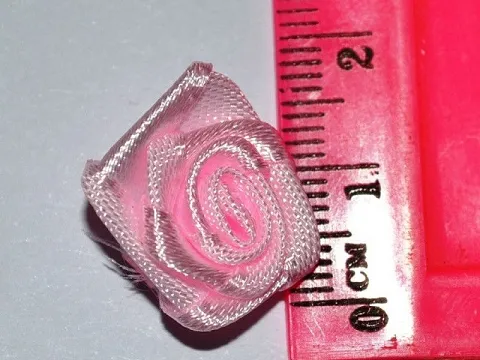 Атласна трояндочка