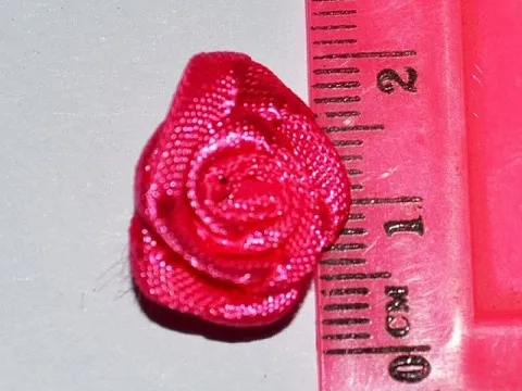 Атласная розочка