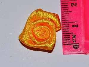 Атласна трояндочка