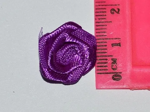 Атласна трояндочка