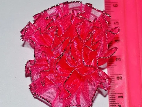 Квітка з органзи