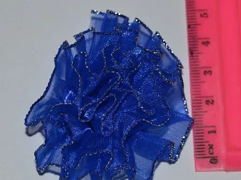 Квітка з органзи