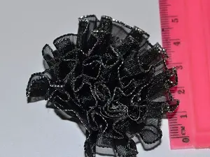 Квітка з органзи