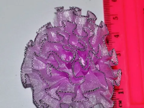 Квітка з органзи